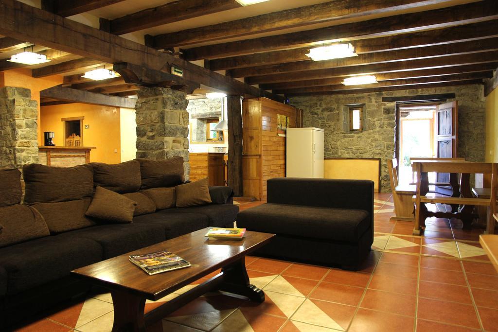 Casa Rural Ardantzena Ardaiz 外观 照片